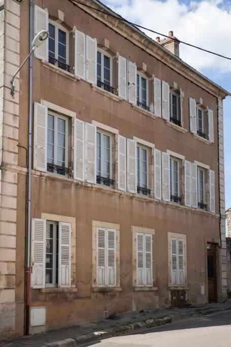 La Fontaine Neuve-Avallon-5 Personnes-1 Chambre-3 Lits-Parking-Wifi Bagian luar foto